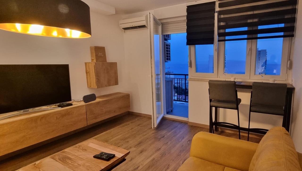 Qr Apartment For Family, Couples, And Friends Stay In Rijeka Dış mekan fotoğraf