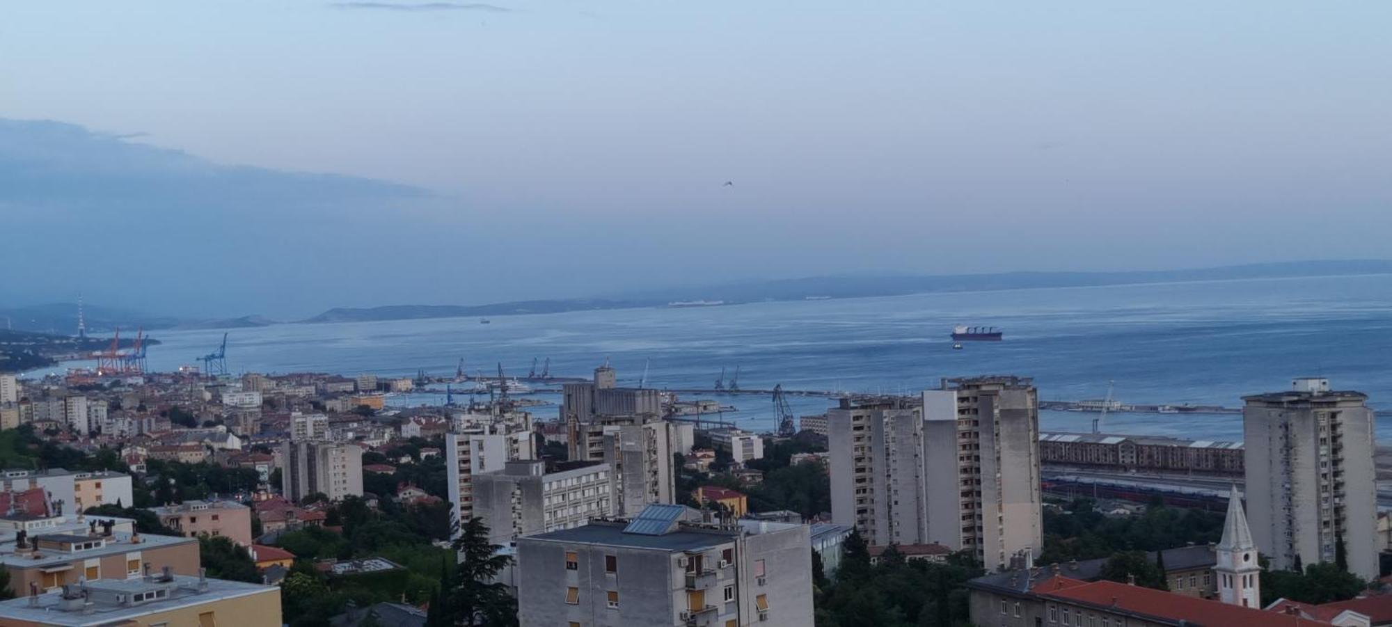 Qr Apartment For Family, Couples, And Friends Stay In Rijeka Dış mekan fotoğraf