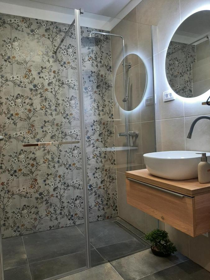 Qr Apartment For Family, Couples, And Friends Stay In Rijeka Dış mekan fotoğraf